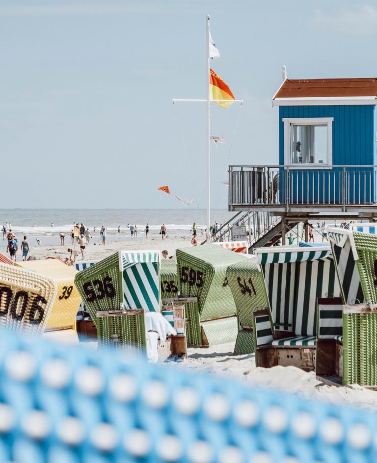 DLRG Wachstation am Strandübergang Hauptbad