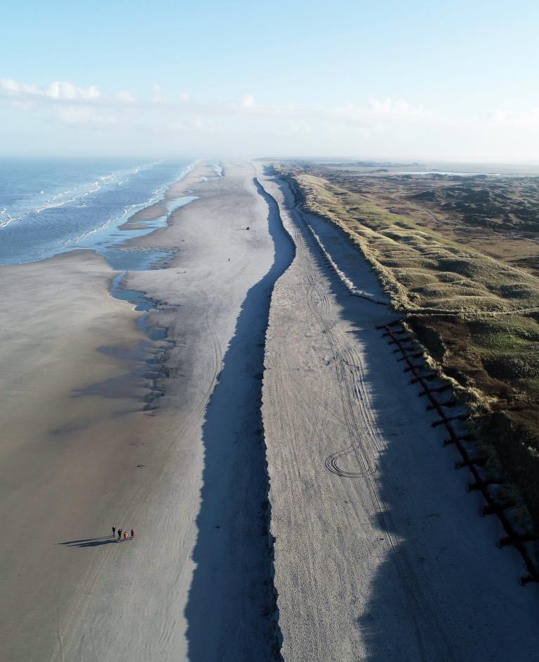 Abbruchkante im Osten des Langeooger Strandes, Foto vom NLWKN
